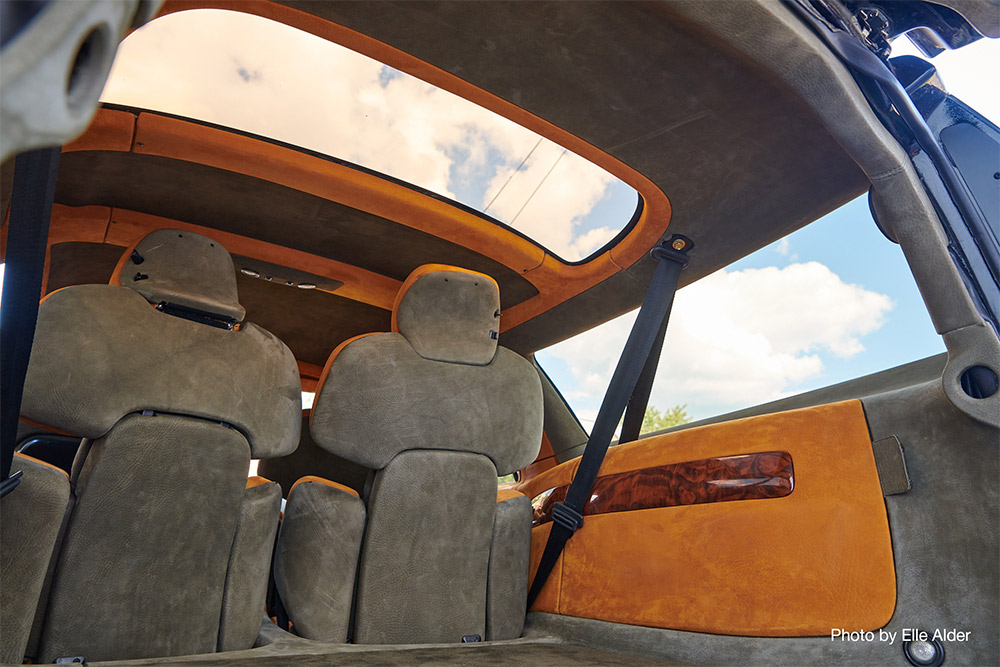 View of back of seats and truck area in the Magna Torrero